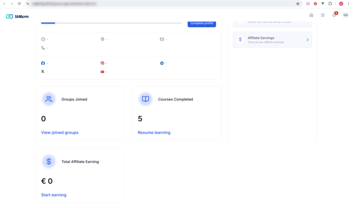 Screenshot of user dashboard with groups, courses, earnings info